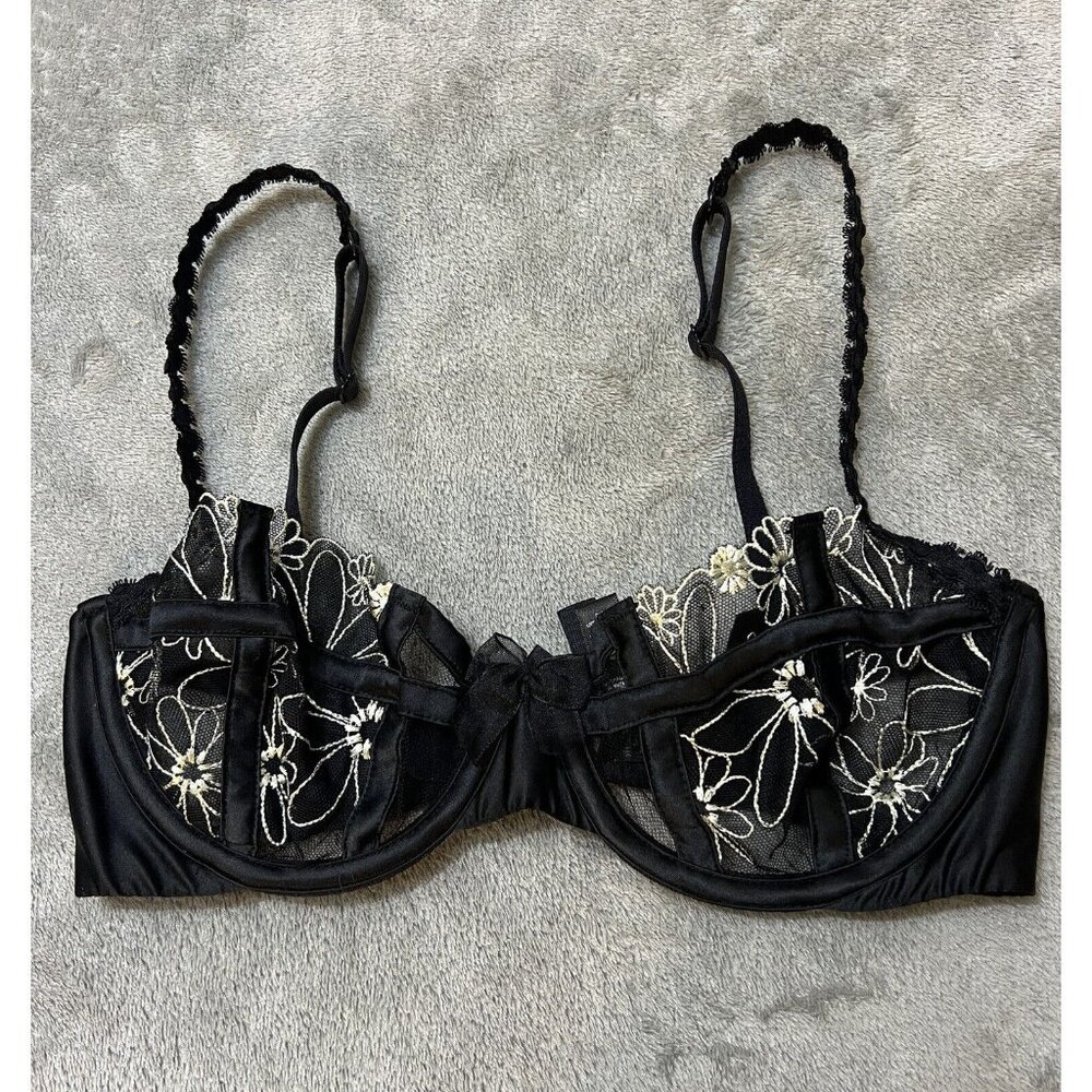 For Love & Lemons Women's Heart Wreath Underwire Bra Black Size 32C Lingerie ￼